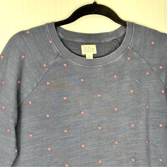 J. Crew Vintage Cotton Terry Pullover Navy Blue Crewneck Sweater Red Heart Small - Picture 2 of 5